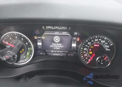 2020 Ram 1500 Big Horn 4X4 5'7 Box z USA, uszkodzony, nr VIN 1C6RRFFG3LN263389